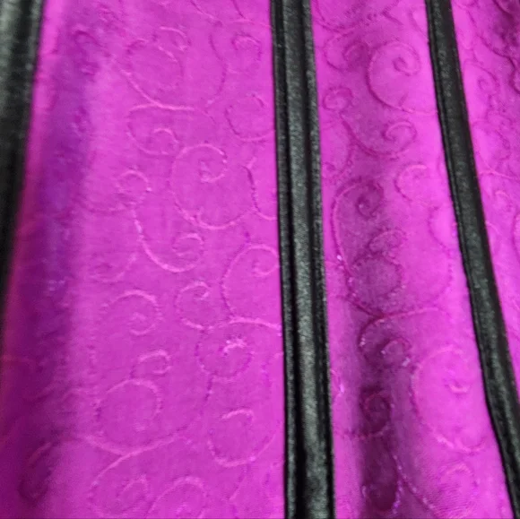 Beautiful Violet Corset - Picture 13 of 14